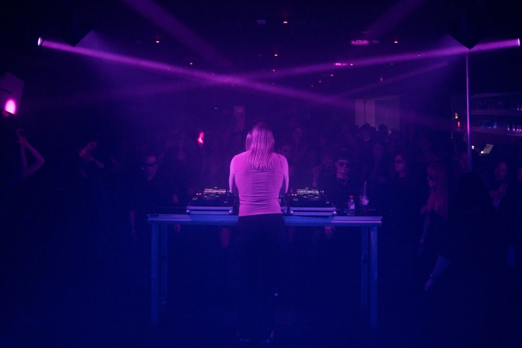 4GRLS ONLY Vol. 3 renginys Kaune „Graffiti Underground“ erdvėje – moterų DJ vakaras ir šokių aikštelė